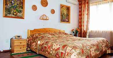 Suite in Ukrainian style free of charge reservation