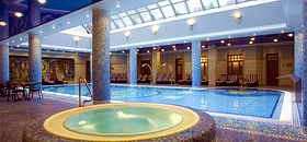Pool of Premieres Palace hotel in Kiev Kiev hotels on www.kievhotels.ru