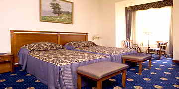 Premier Twin in Premier Palace hotel with 2 beds 
