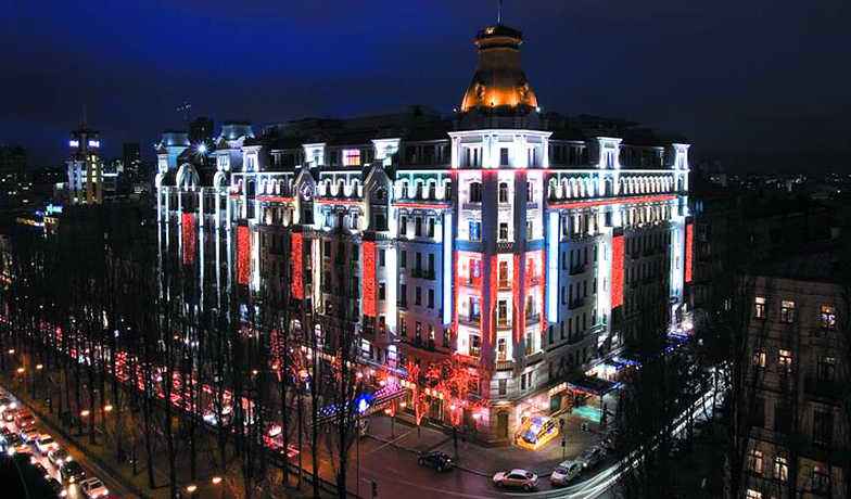 Вид Отел Премьер Палас в центре Киева